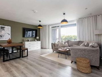 2 bed flat for sale