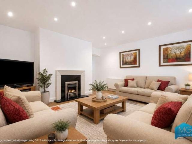 2 bed flat for sale