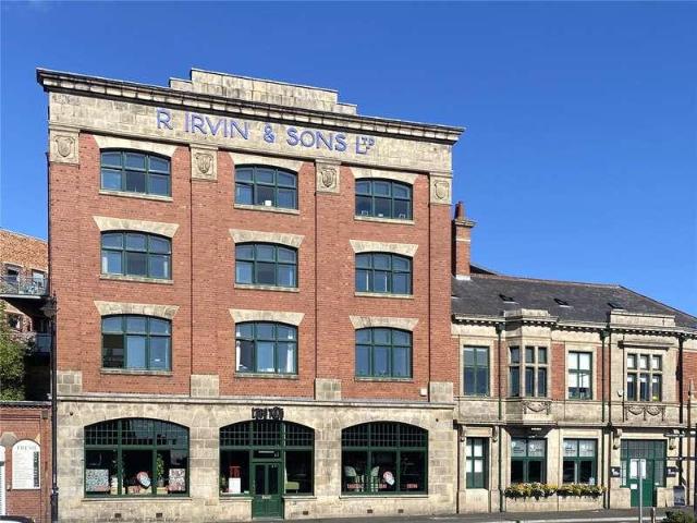 2 bed flat for sale
