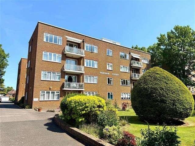 2 bed flat for sale