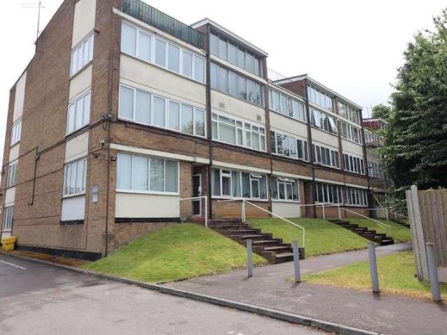 2 bed flat for sale