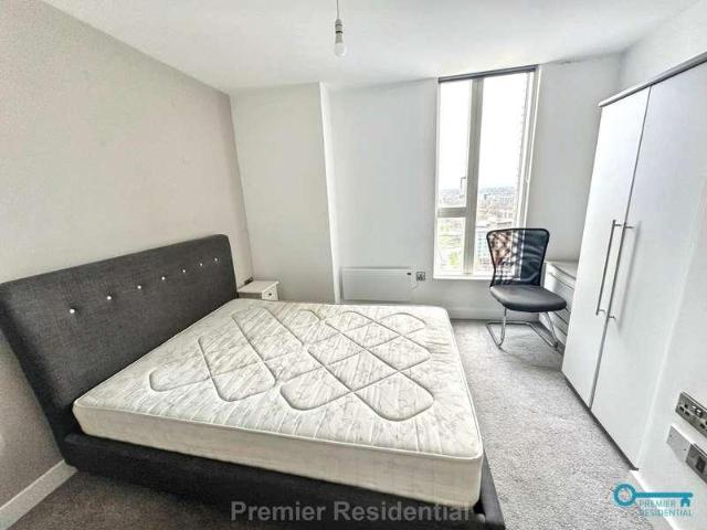 2 bed flat for sale