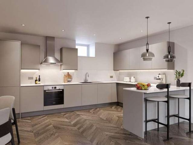 2 bed flat for sale