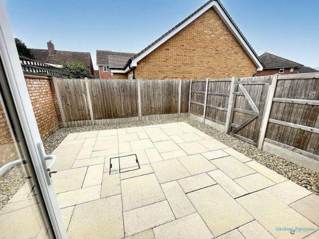 2 bed flat for sale