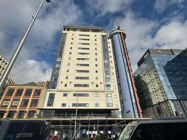2 bed flat for sale