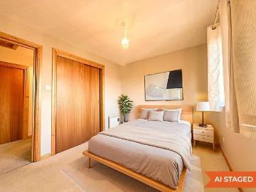 2 bed flat for sale