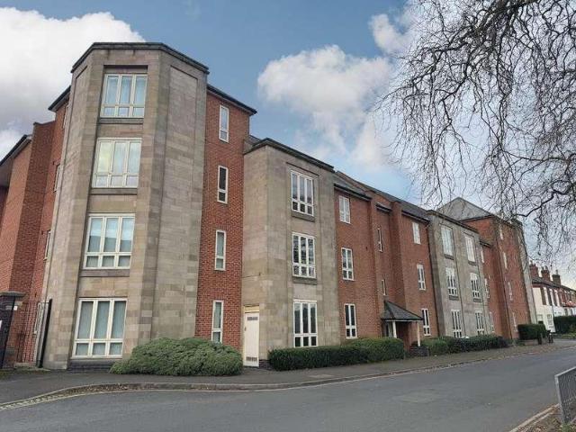 2 bed flat for sale