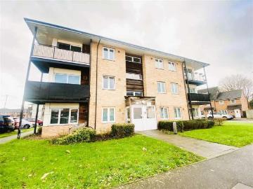 2 bed flat for sale