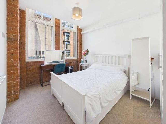 2 bed flat for sale