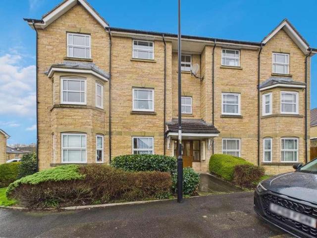 2 bed flat for sale
