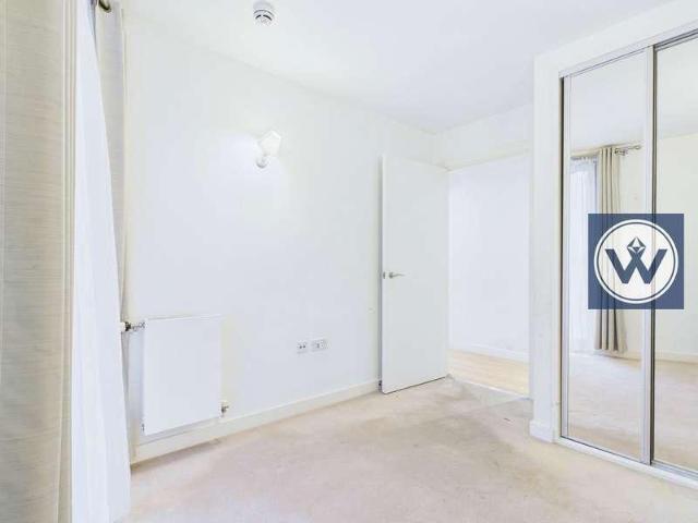3 bed flat for sale