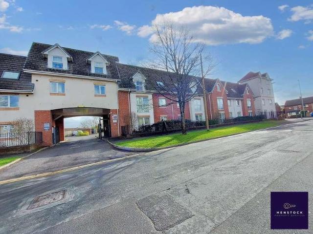 2 bed flat for sale