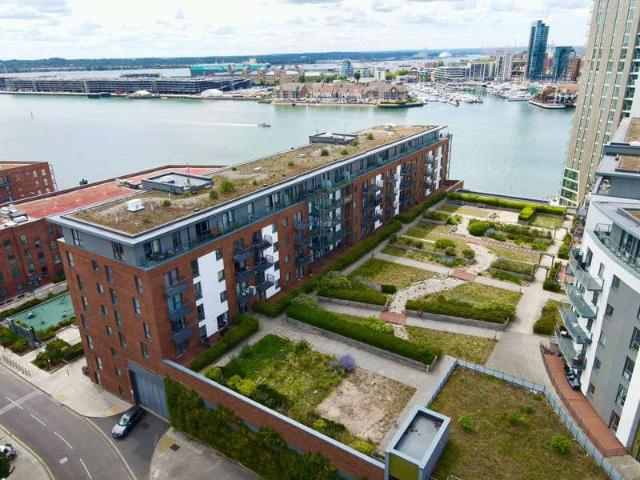 2 bed flat for sale