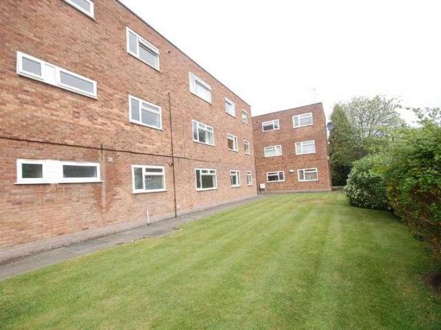 2 bed flat for sale