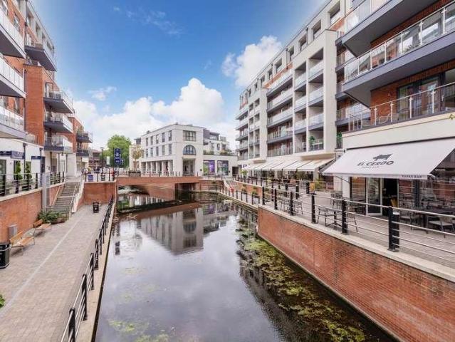 2 bed flat for sale