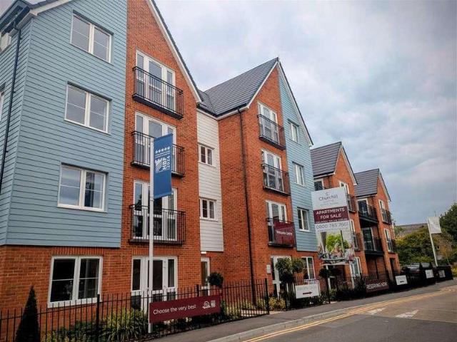 2 bed flat for sale