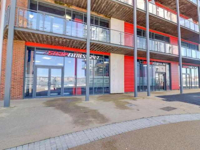 2 bed flat for sale