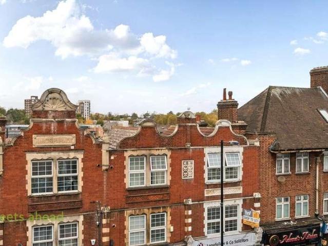2 bed flat for sale