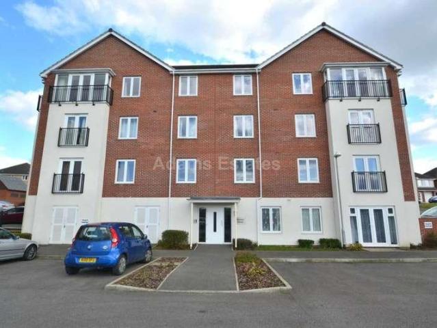 2 bed flat for sale
