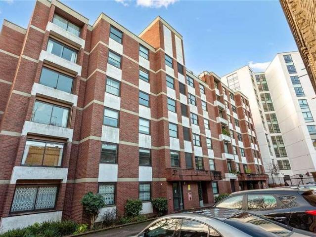 2 bed flat for sale