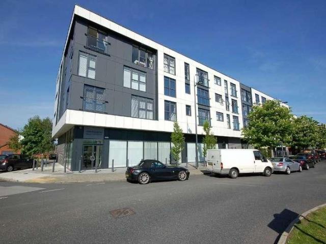 2 bed flat for sale
