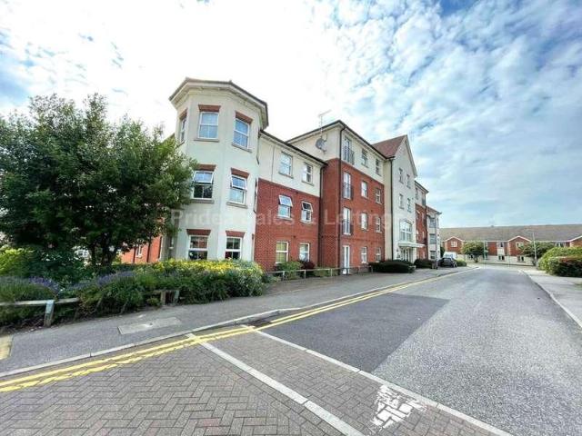 2 bed flat for sale