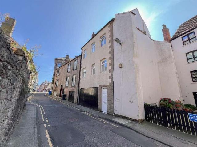 4 bed flat for sale