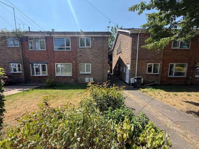 2 bed flat for sale