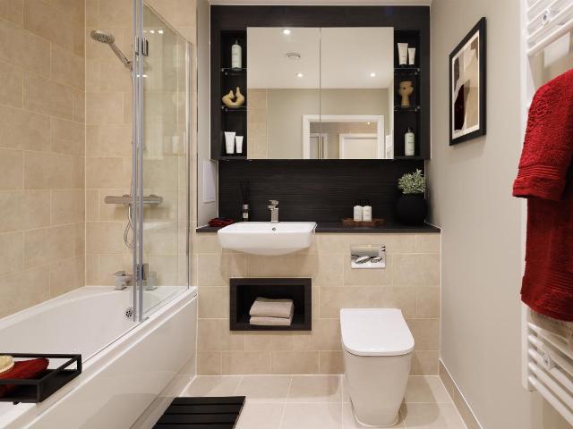 2 bed flat for sale