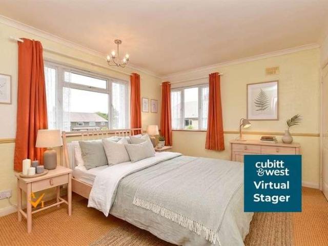 2 bed flat for sale