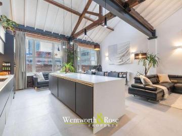 2 bed flat for sale