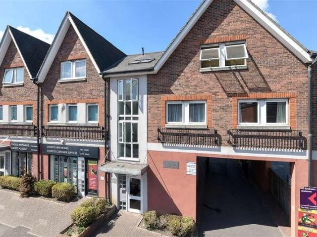 2 bed flat for sale