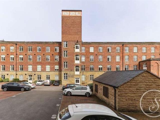 2 bed flat for sale