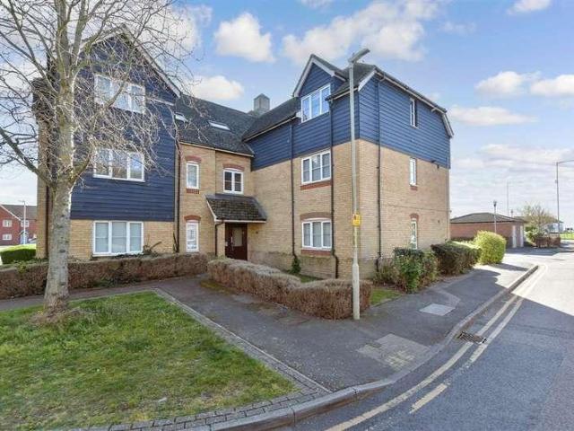 2 bed flat for sale