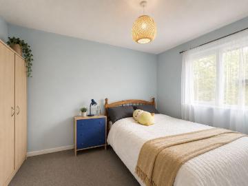 2 bed flat for sale
