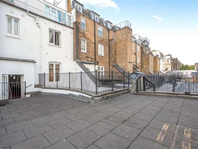 2 bed flat for sale
