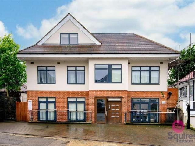 2 bed flat for sale