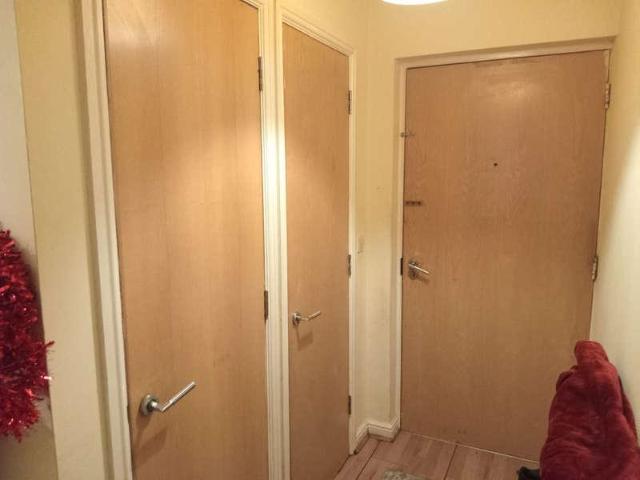 2 bed flat for sale