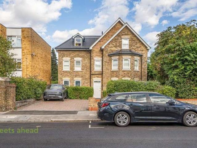 2 bed flat for sale