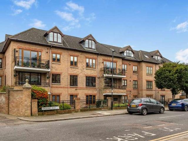 2 bed flat for sale