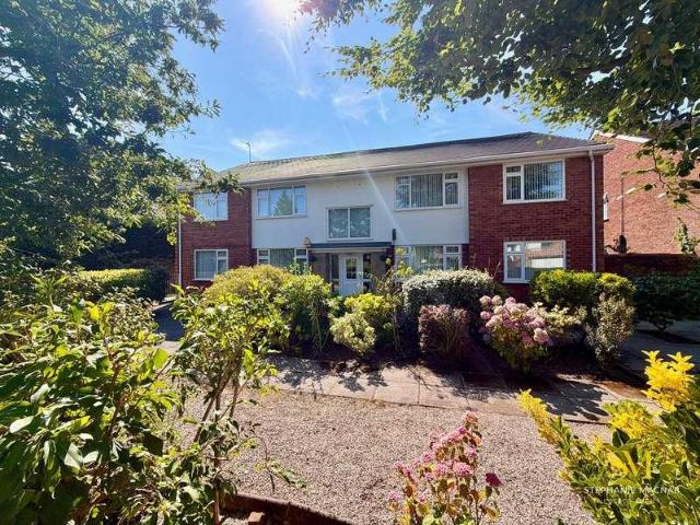 2 bed flat for sale