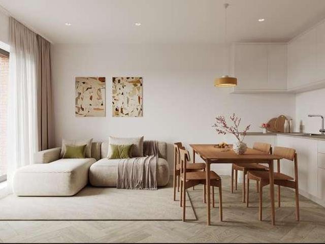 2 bed flat for sale