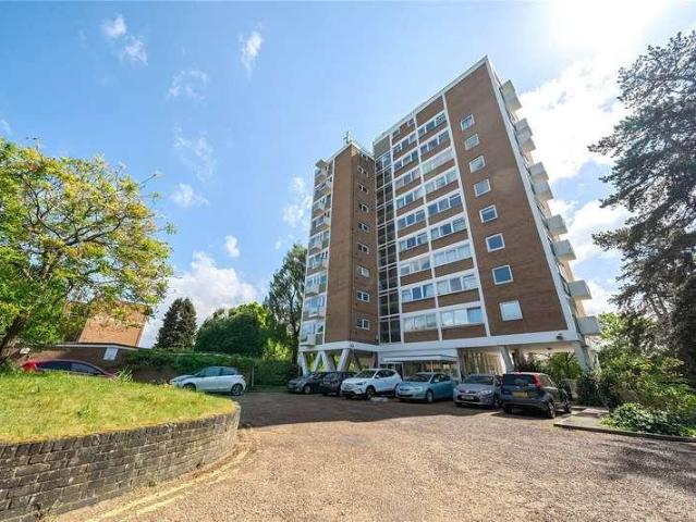 2 bed flat for sale