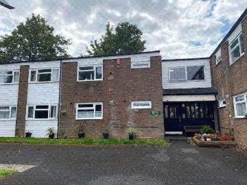 2 bed flat for sale