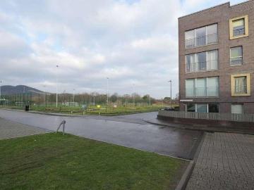 2 bed flat for sale