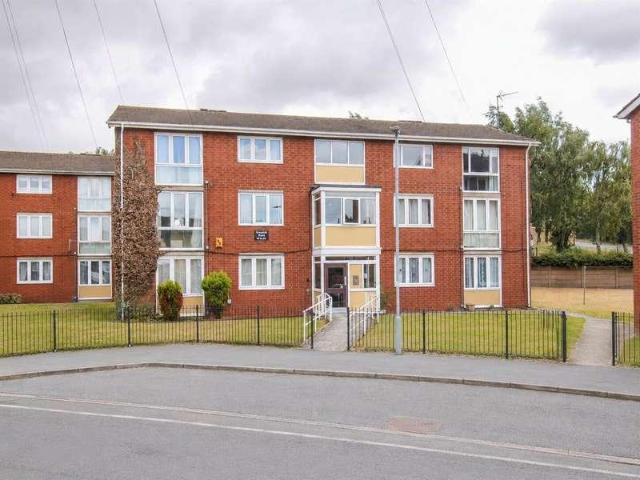 2 bed flat for sale