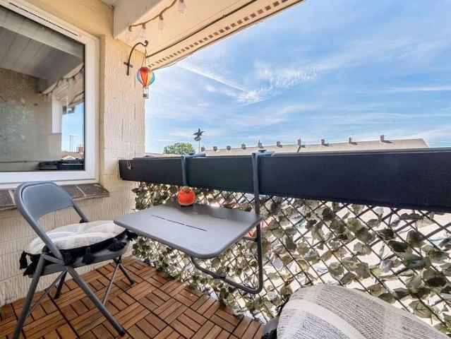 2 bed flat for sale