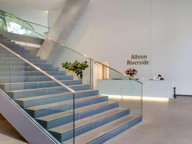 2 bed flat for sale