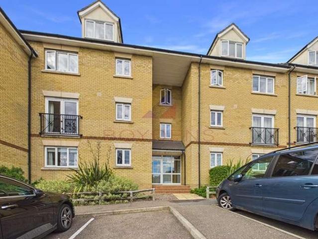 2 bed flat for sale