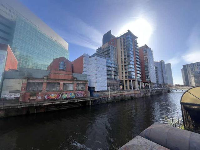 2 bed flat for sale